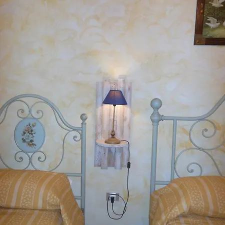 Gli Angeli Bed and Breakfast *