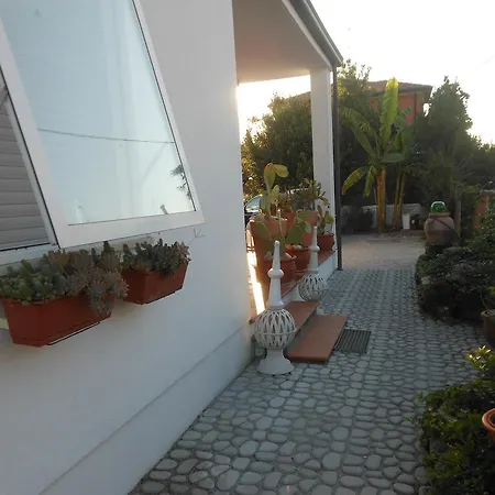 Gli Angeli Bed and Breakfast *