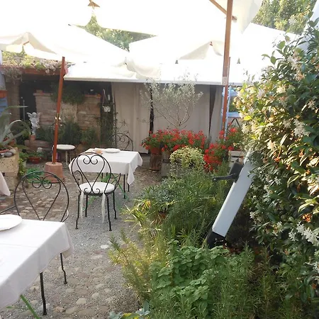 Gli Angeli Τσέρβια